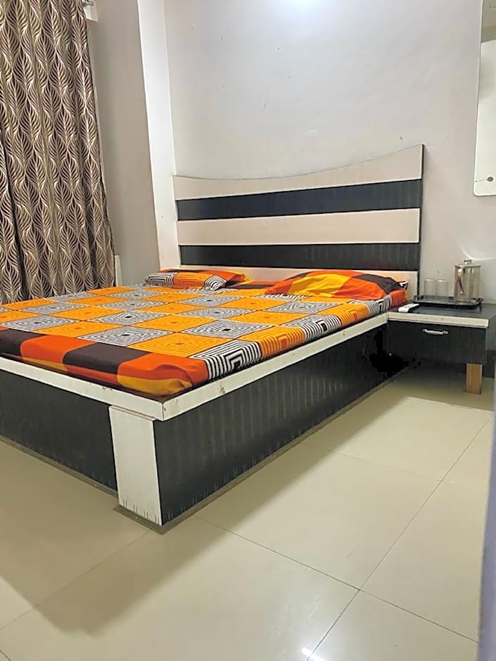 Goroomgo Sai Guest House Pathankot