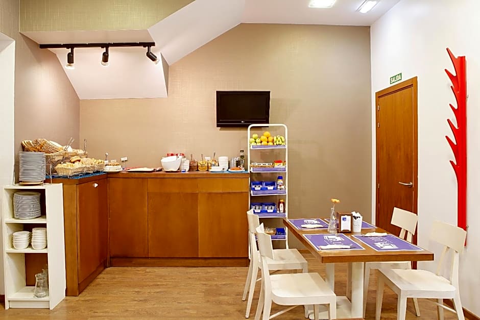 Hotel Santa Rosa, Blue Hoteles