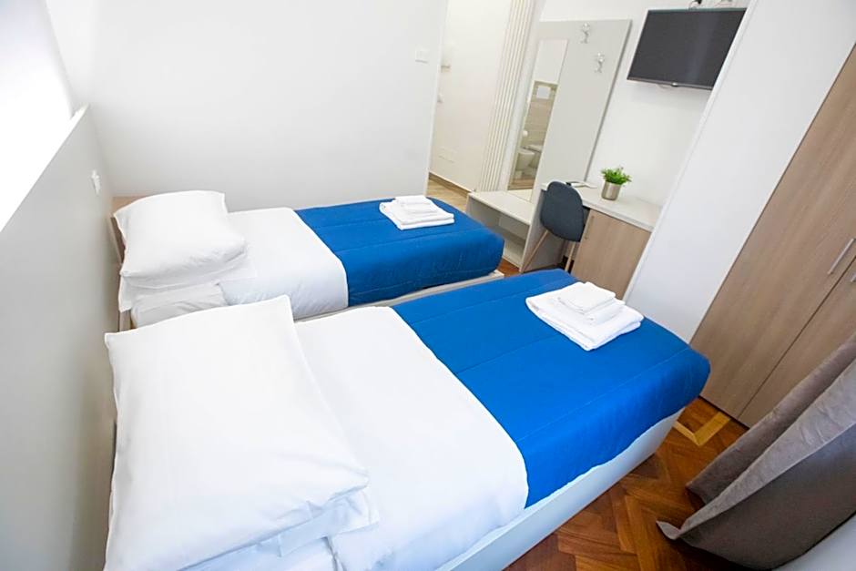 Hall inn B&B in Naples