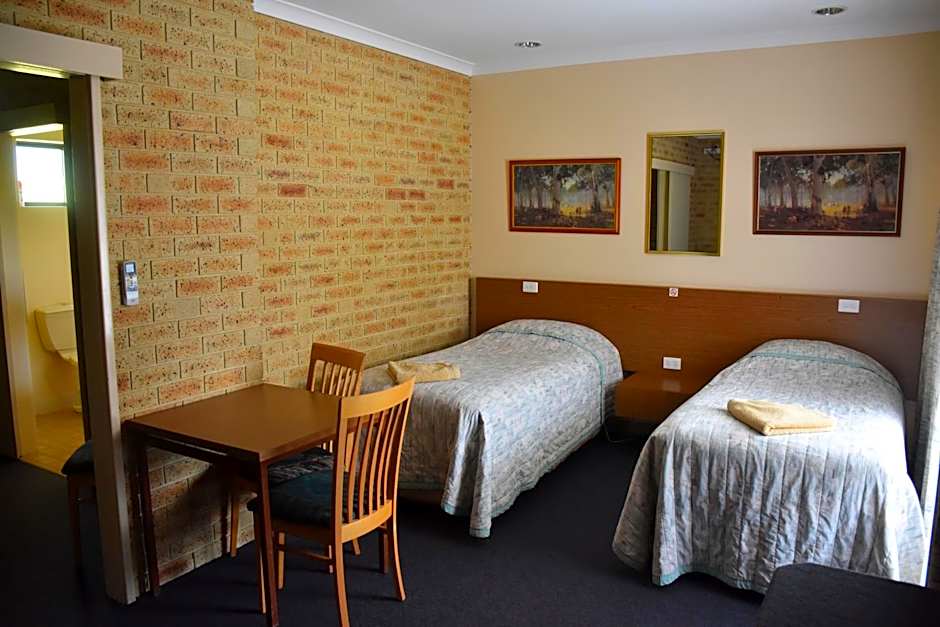 Mount Barker Valley Views Motel & Chalets, Western Australia