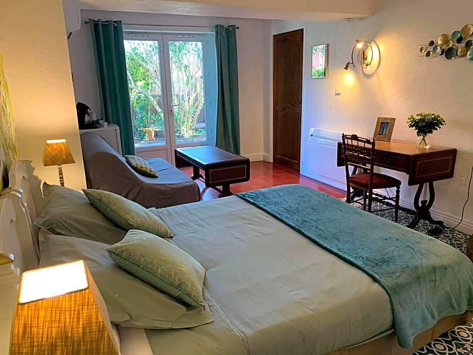 VILLA BLEUE - LES PINS