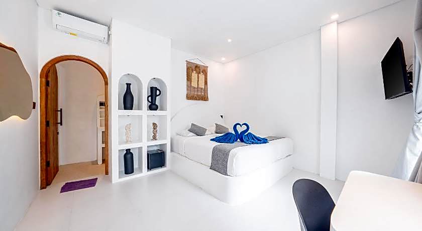 Bombora Surf Camp Hotel