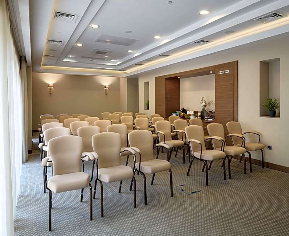 Radisson Blu Hotel, Kyiv Podil City Centre