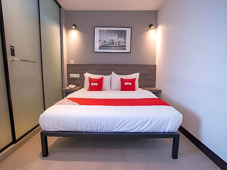 OYO 89576 Mokka Hotel