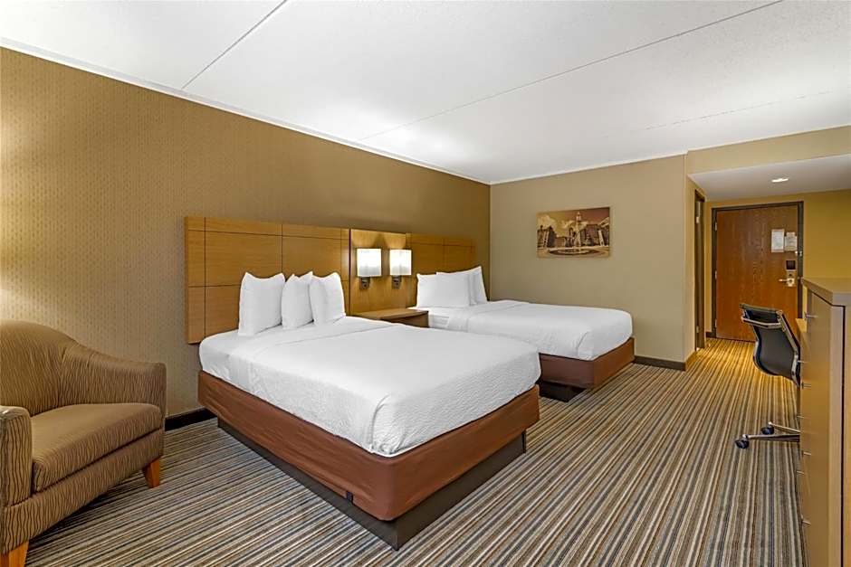 Best Western Royal Plaza Hotel & Trade Center