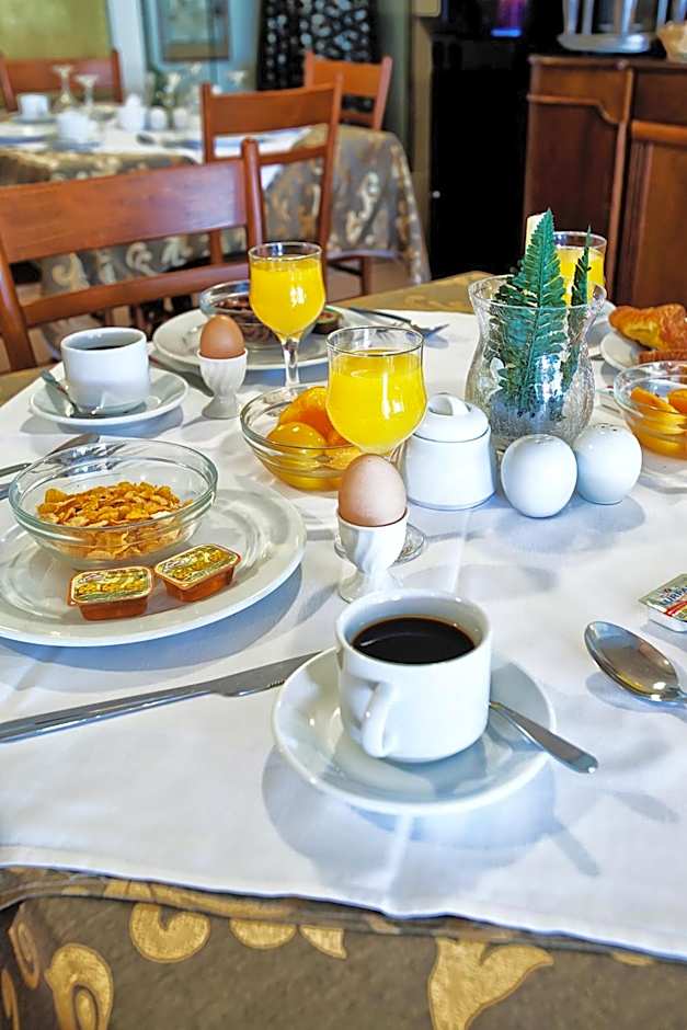 Anastassiou Hotel - Bike and motorcycle friendly hotel