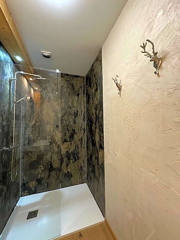 Maison La Devinière - sauna et spa compris accessibles toute l'année