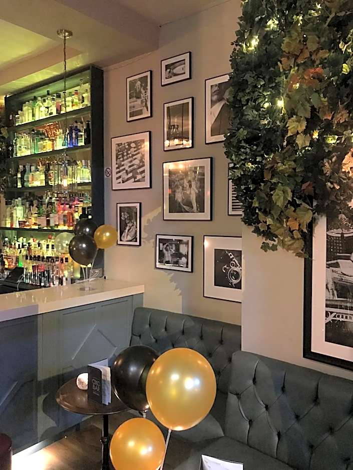 Eurobar Cafe and Hotel