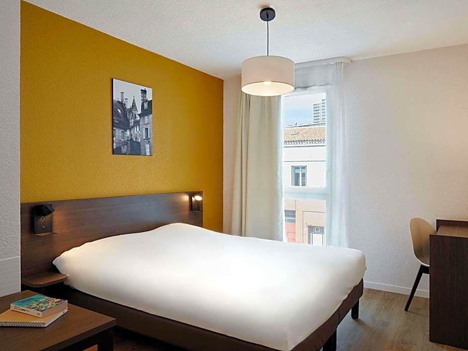 Adagio Access Poitiers Aparthotel
