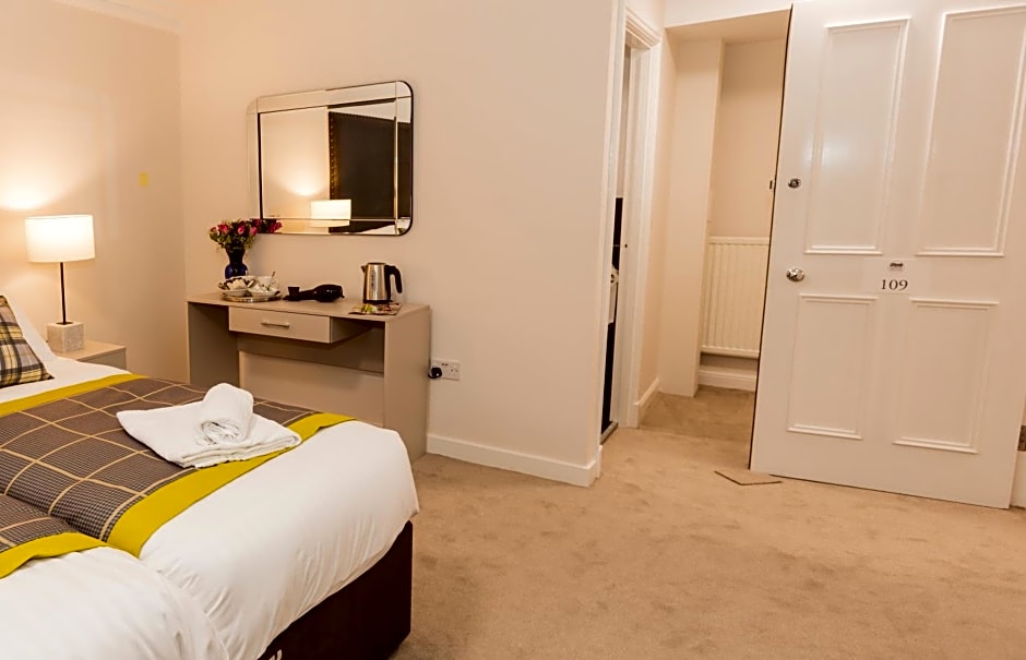 The Dalkeith Hotel by Pillow