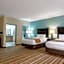 Comfort Suites Topeka Northwest