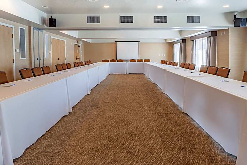 Holiday Inn Express Hotel & Suites San Jose-Morgan Hill By IHG