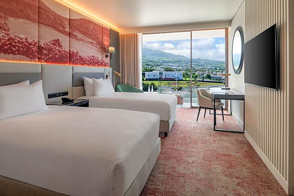 DoubleTree by Hilton Lagoa Azores