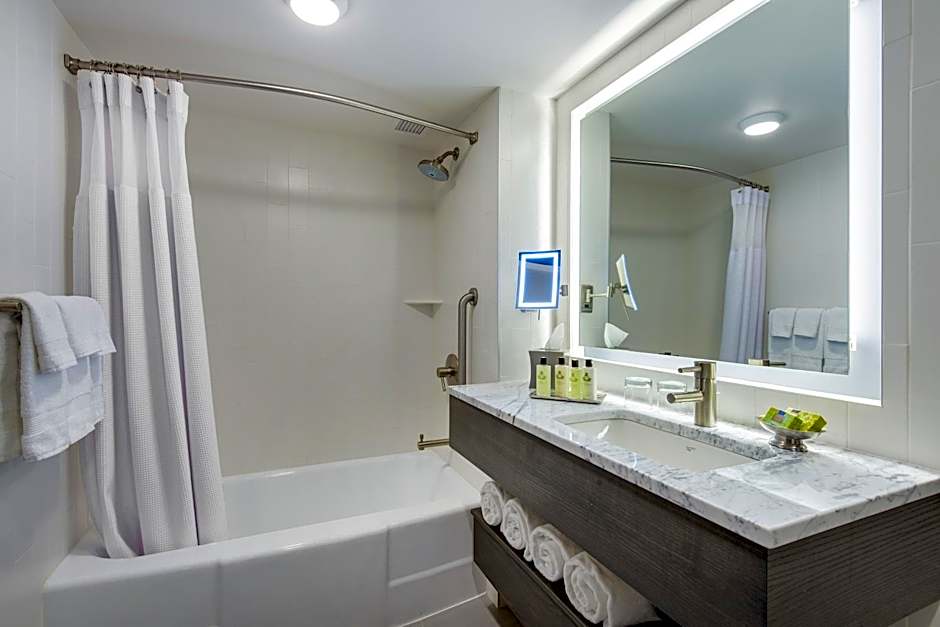 InterContinental Saint Paul Riverfront By IHG
