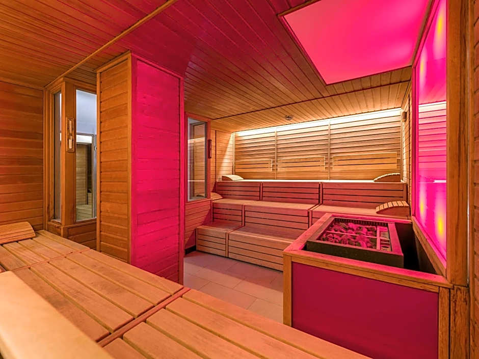 Mövenpick Hotel Amsterdam City Centre