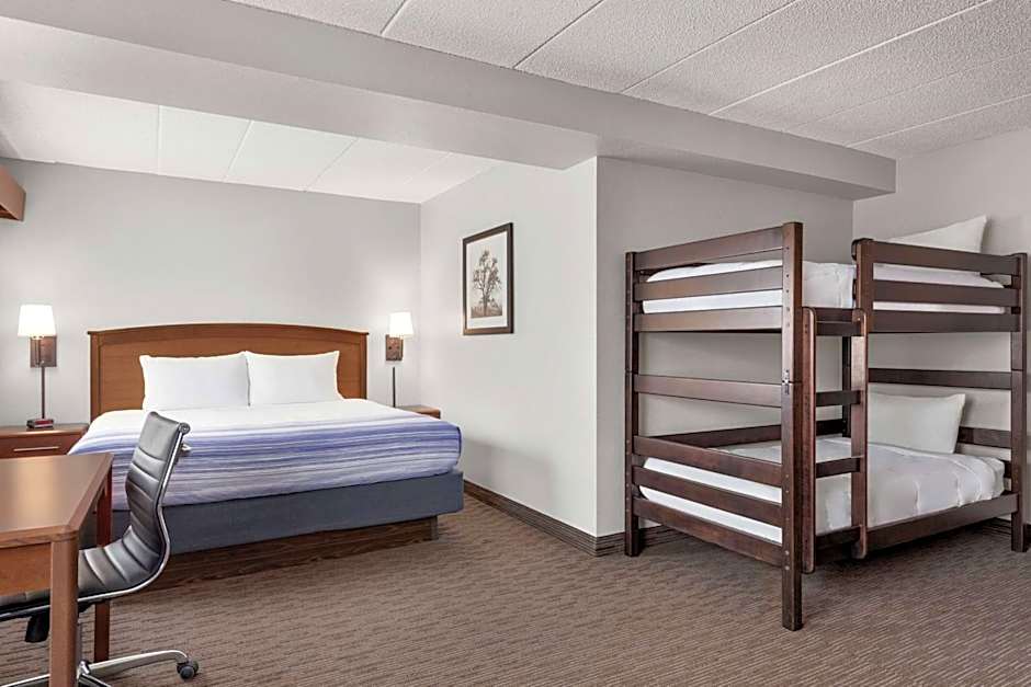 AmericInn by Wyndham Sauk Centre