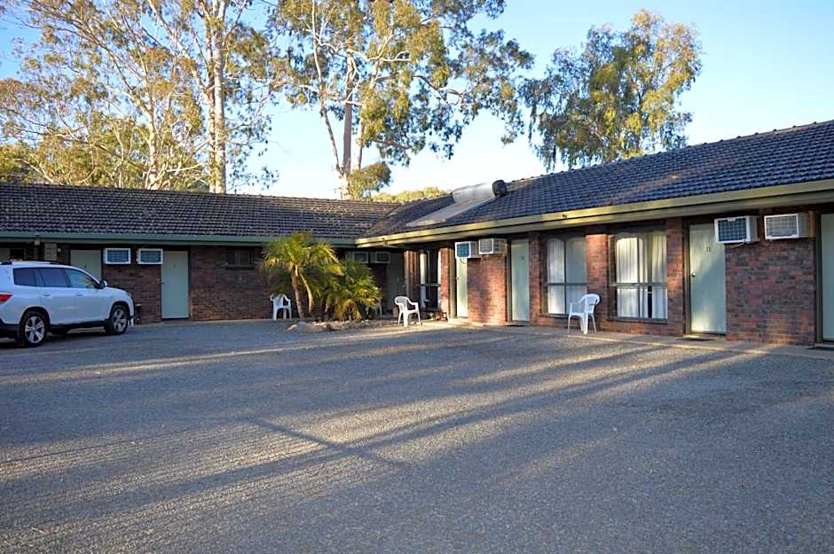 Two Rivers Motel