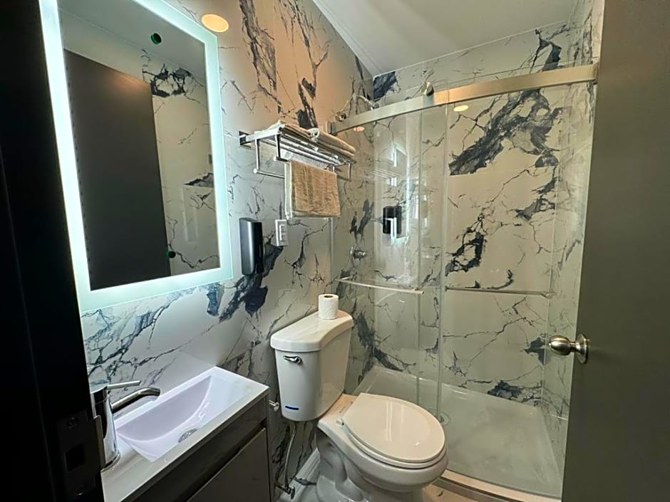 Moon Hotel Brooklyn