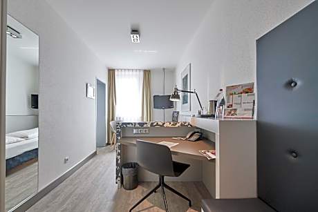 Small Single Room