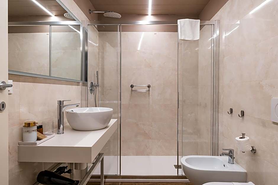 GOGO` Boutique Hotel