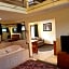 Black Hawk Motel & Suites