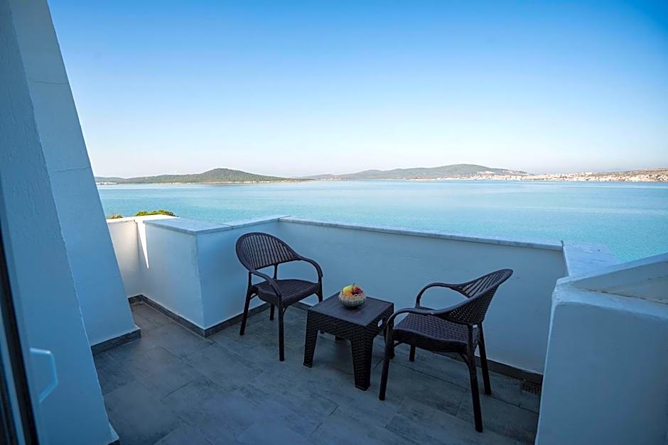 Çamlık 87 Hotel Ayvalık