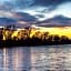 Crossroads Inn - Downtown Sacramento