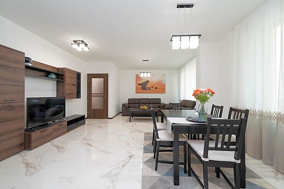 Grand Vitosha Apartments