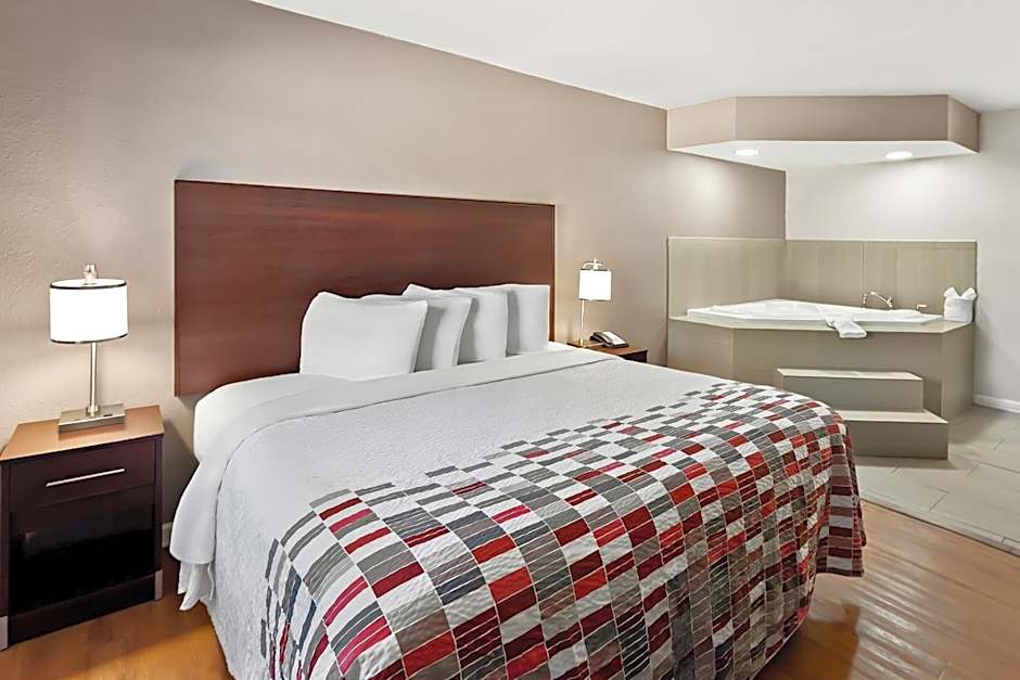 Red Roof Inn Muscle Shoals