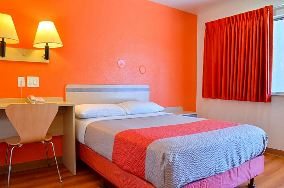 Motel 6-Santa Nella, CA - Los Banos - Interstate 5
