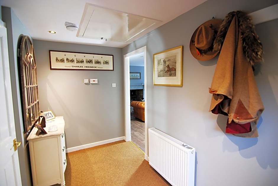 Meikleour Arms Hotel & Restaurant