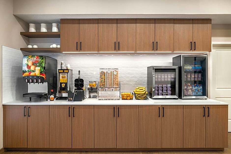 Residence Inn by Marriott Indianapolis Airport