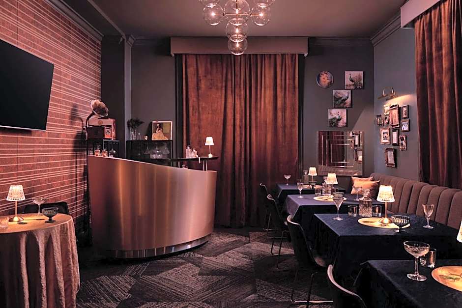 Fenway Hotel, Autograph Collection by Marriott