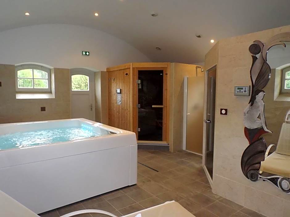 Château des Monthairons Hôtel Restaurant GastroMaison Spa privatif