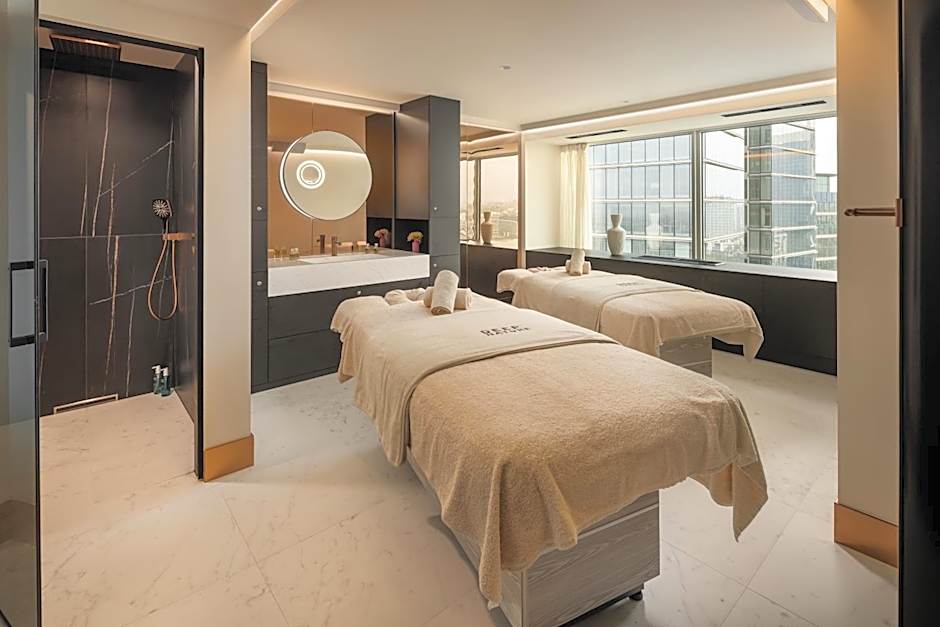 Cardo Brussels, Autograph Collection