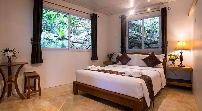 Monkey Flower Villas