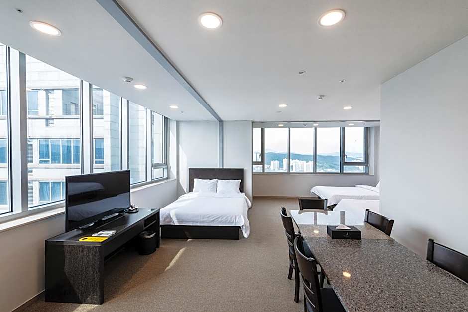 The Triny Urban Suites