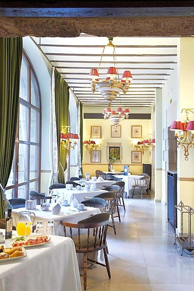 Parador de Santillana Gil Blas