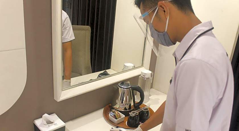 Luminor Hotel Jember by WH