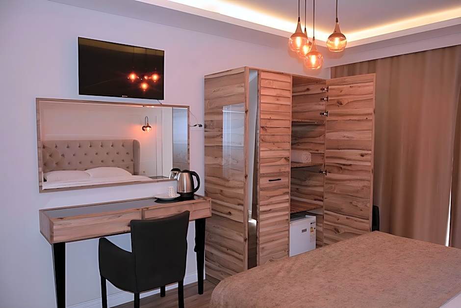 Antigonia Boutique Hotel