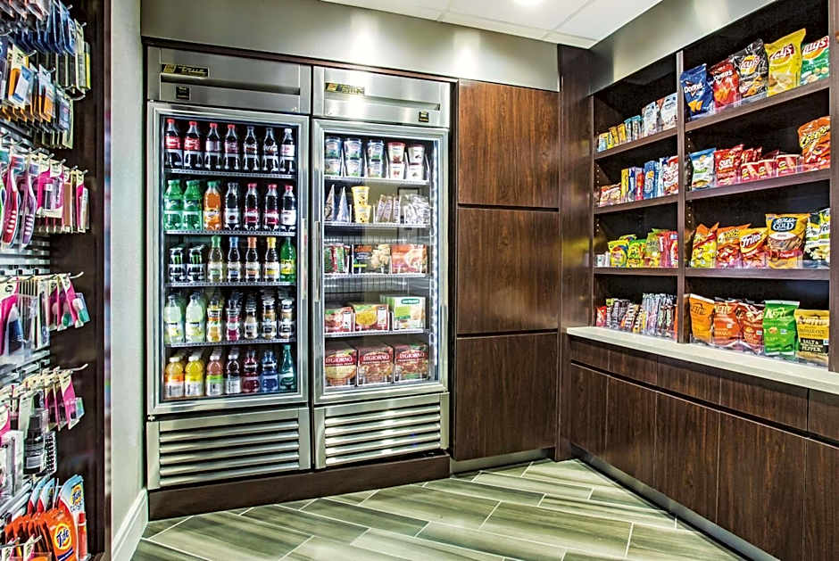 La Quinta Inn & Suites by Wyndham Las Vegas Summerlin Tech