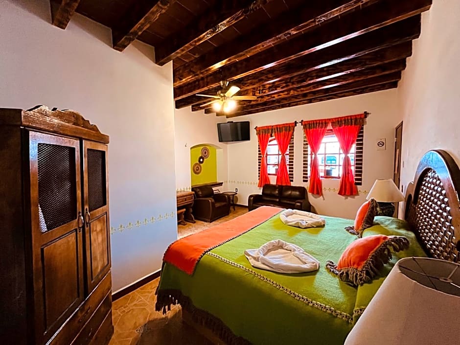 Hotel El Aguila, Villa del Carbón