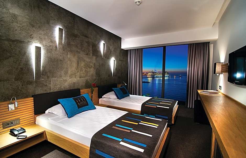 Photo 1 of 4 of 2 Beds, Sea View