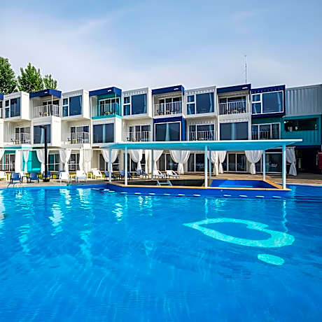 Parotia waterhouse hotel