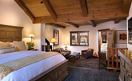 Premium King Room