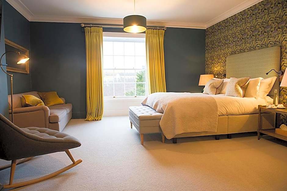 Purchases Restaurant & Accommodation