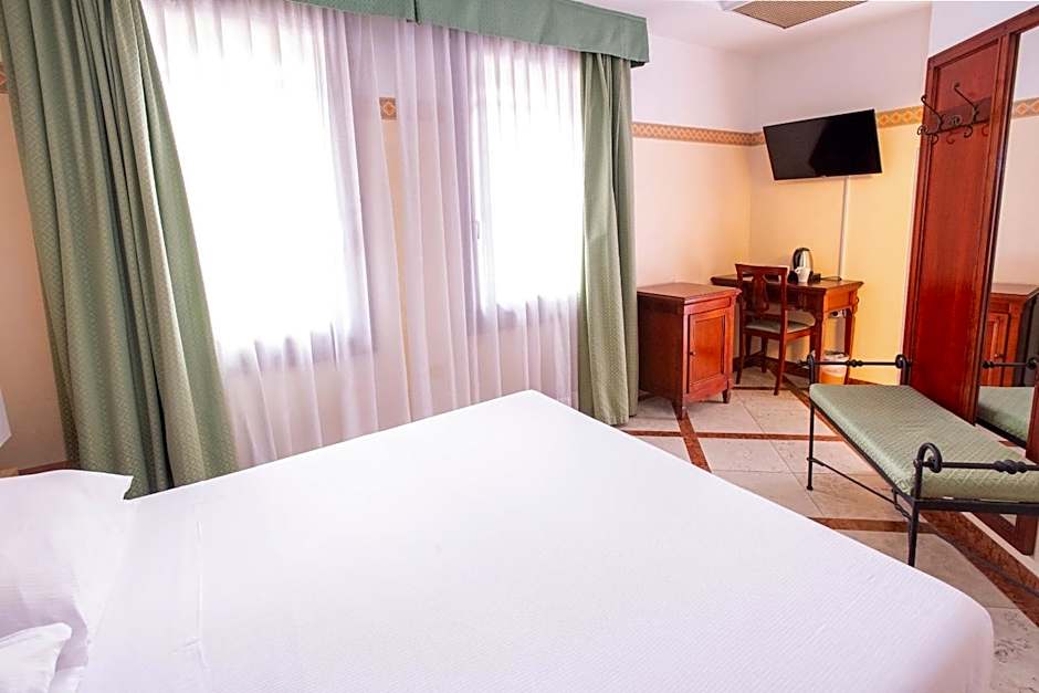 Hotel Russo Palace