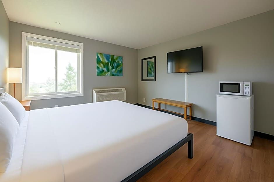 Sunnyside Inn and Suites