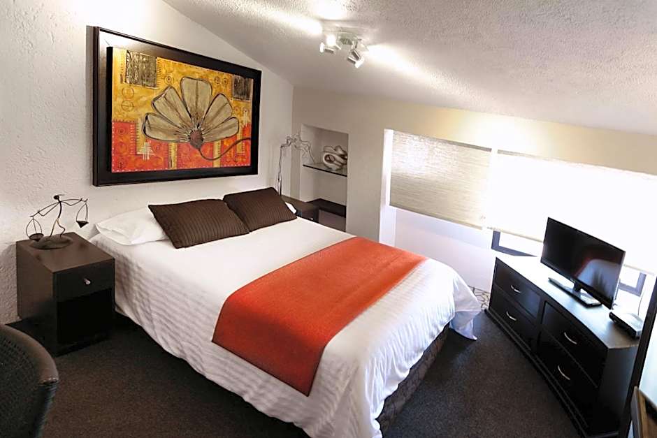 Aztic Hotel and Executive Suites