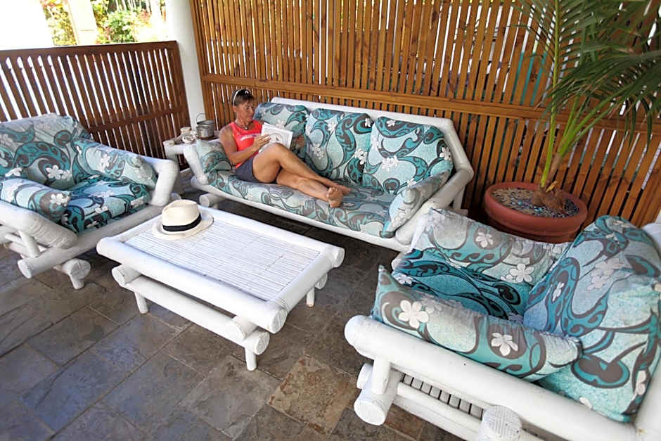 White House Apartments